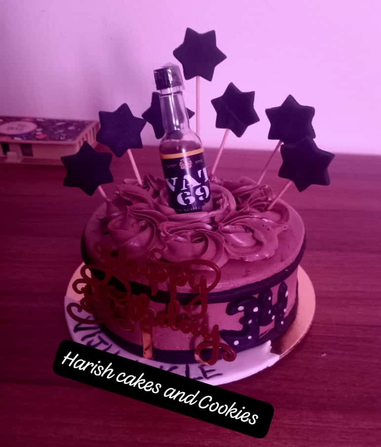 CUSTOMISED WINE CAKE